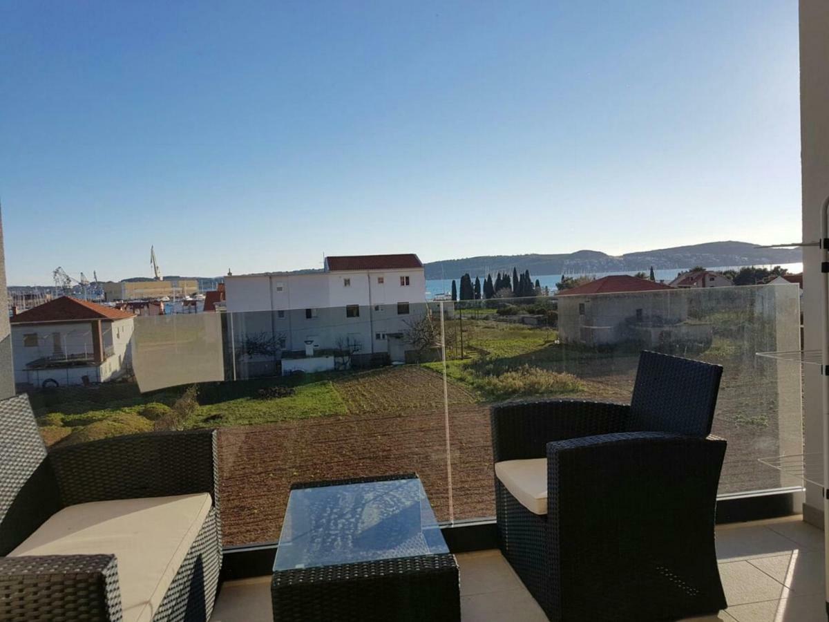 Apartment Marina Trogir Bagian luar foto
