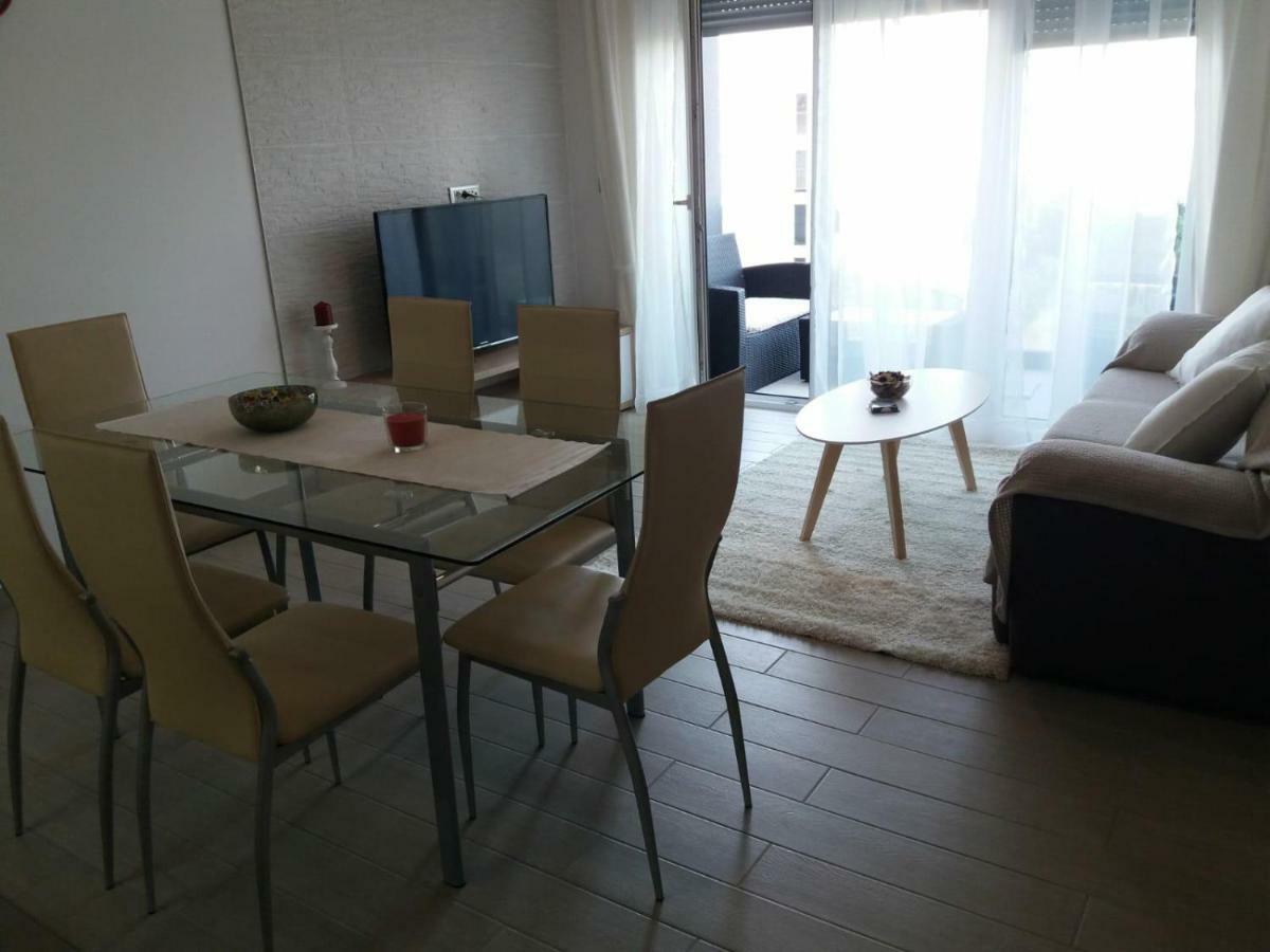 Apartment Marina Trogir Bagian luar foto