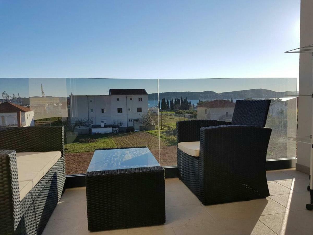 Apartment Marina Trogir Bagian luar foto