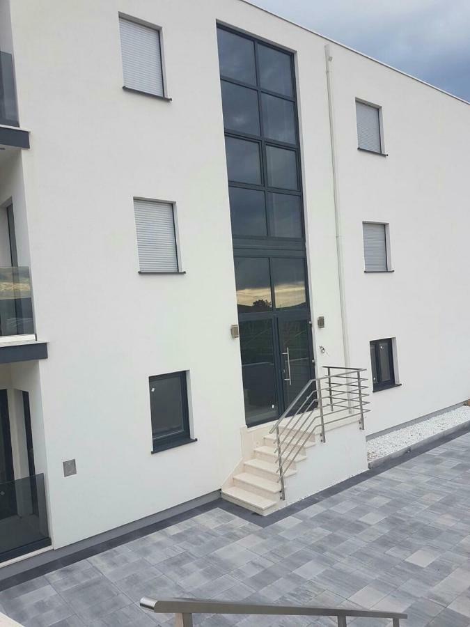 Apartment Marina Trogir Bagian luar foto