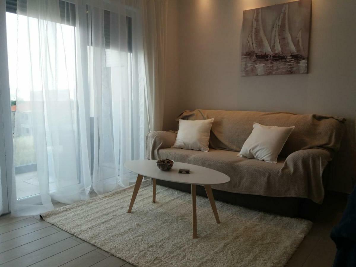 Apartment Marina Trogir Bagian luar foto