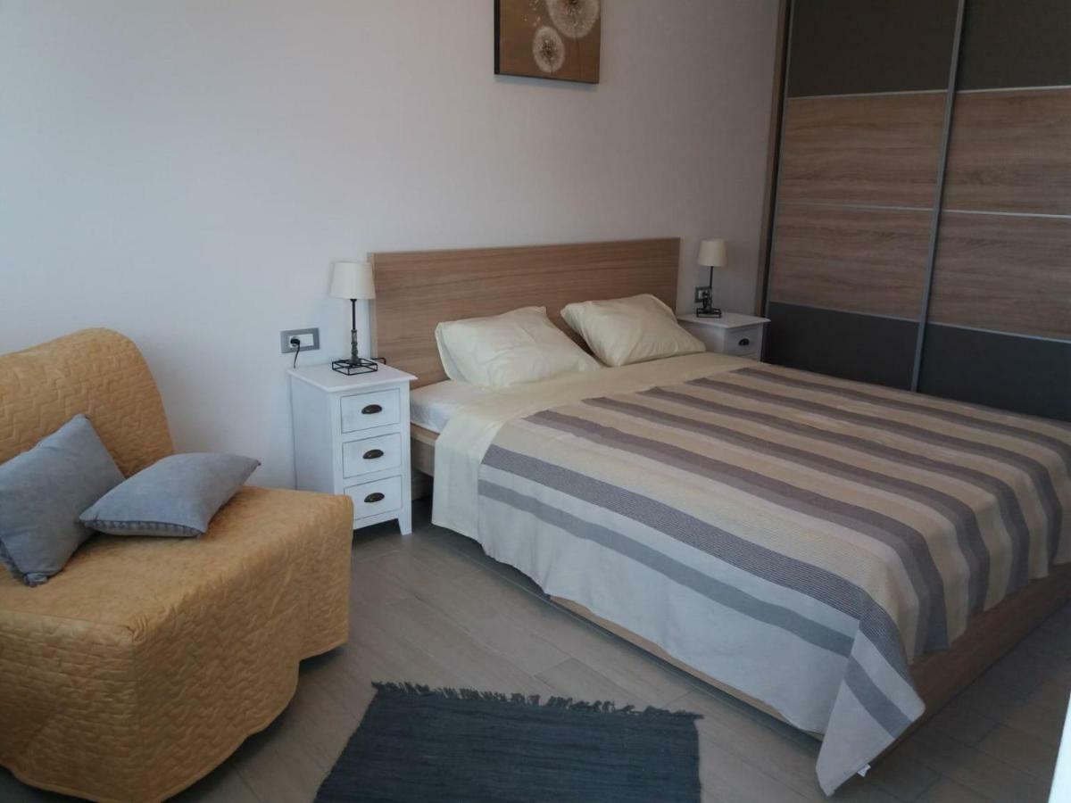 Apartment Marina Trogir Bagian luar foto