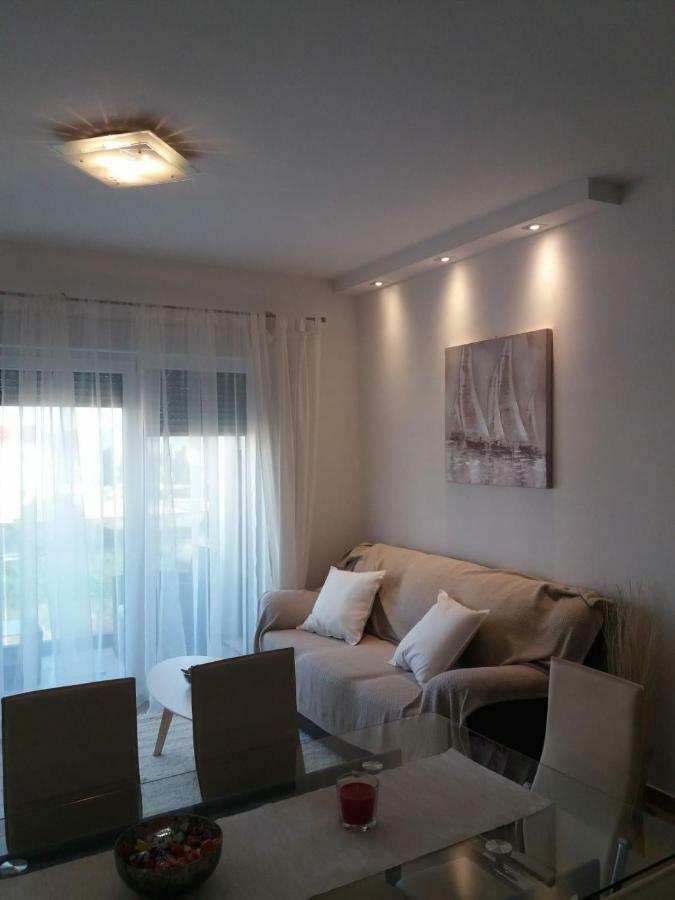 Apartment Marina Trogir Bagian luar foto